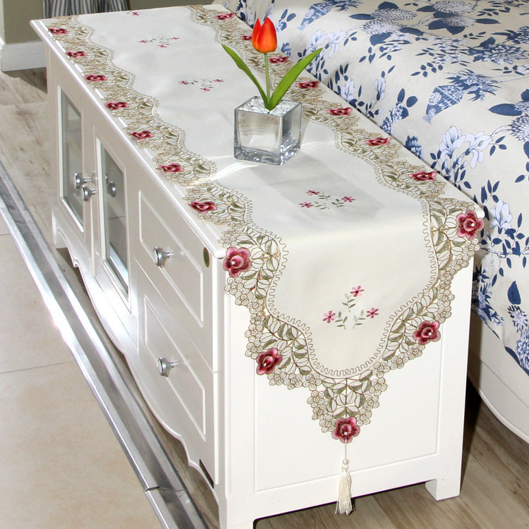Modern Embroidered Table Runner – Polyester Long Dining Table Decoration